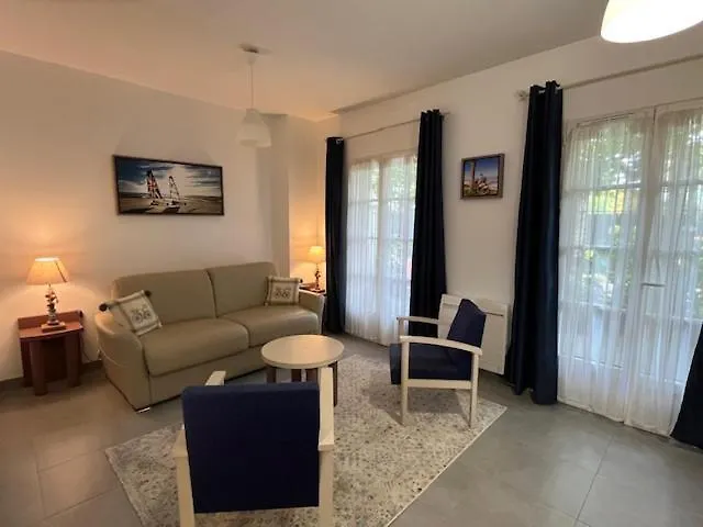 Du Chenal 3 Etoiles *