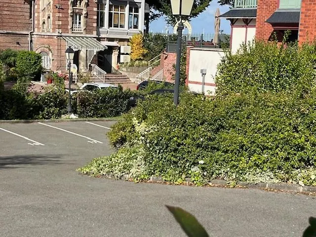 Du Chenal 3 Etoiles Apartment *